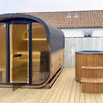 Vakantiehuis 5 Bedroom Awesome In *