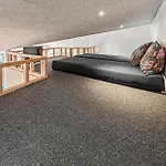 5 Bedroom Awesome In Vakantiehuis
