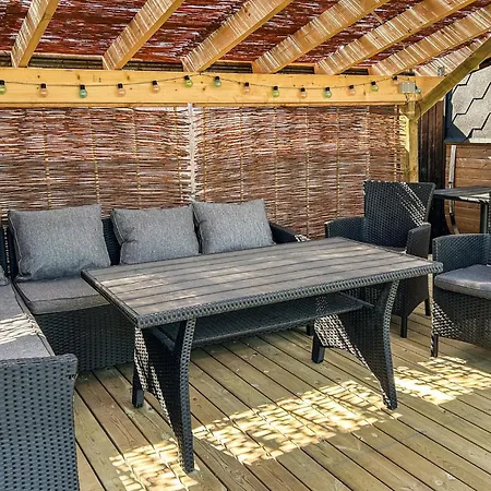 Amazing Home In Ebeltoft With Sauna Holiday home *