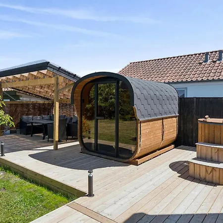 Amazing Home In Ebeltoft With Sauna Ebeltoft